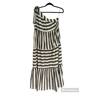Who What Wear One Shoulder Sundress. Size: L